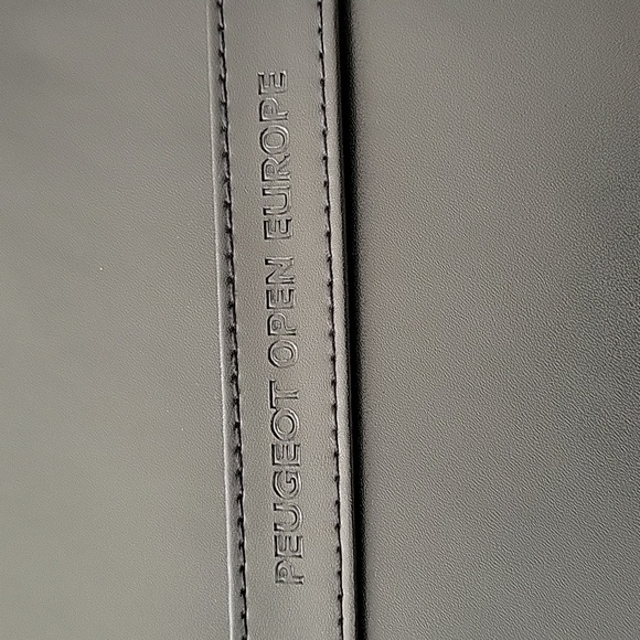 NWOT Peugeot Faux Leather Document Folder - Picture 4 of 7